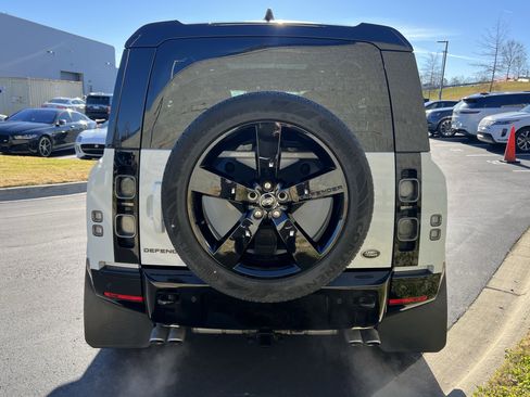 Certified 2023 Land Rover Defender 110 V8 image 6