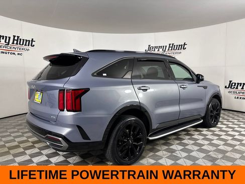 Used 2023 Kia Sorento SX AWD/4WD image 6