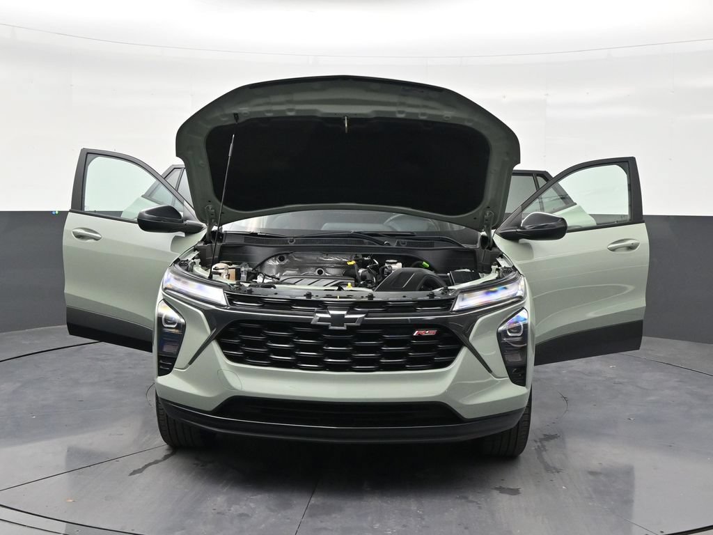 Used 2024 Chevrolet Trax RS FWD image 33