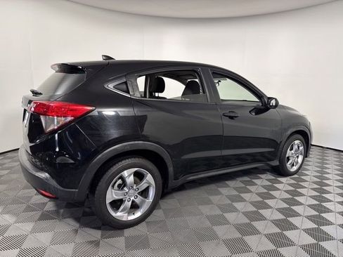 Used 2022 Honda HR-V LX image 7