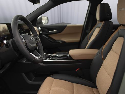 New 2026 Chevrolet Equinox ACTIV AWD/4WD image 12