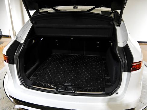 Used 2024 Jaguar F-PACE R-Dynamic S AWD/4WD image 64