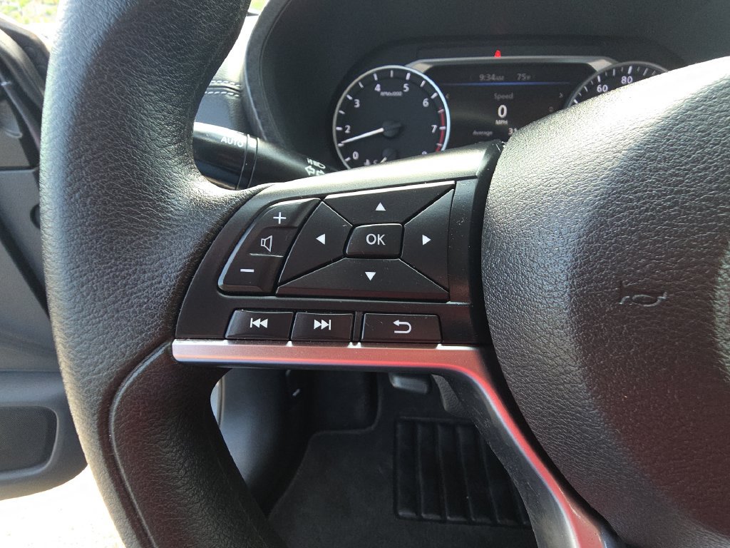 Used 2024 Nissan Sentra SV FWD image 18