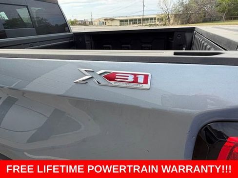 New 2026 GMC Sierra 1500 SLT AWD/4WD image 8