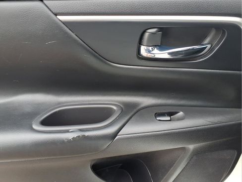 Used 2015 Nissan Altima 2.5 S w/ Power Driver Seat Package image 11