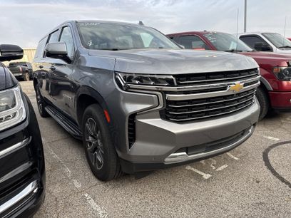 Used 2021 Chevrolet Suburban LT w/ LT Signature Plus Package