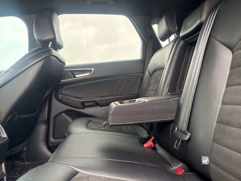Used 2020 Ford Edge ST-Line FWD image 36