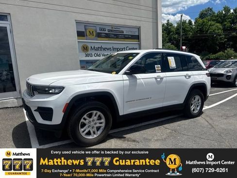 Used 2023 Jeep Grand Cherokee Laredo w/ Luxury Tech Group I AWD/4WD image 1