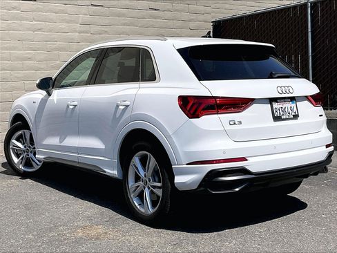 Used 2021 Audi Q3 2.0T Premium Plus w/ Premium Plus Package AWD/4WD image 10
