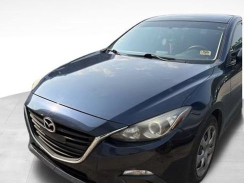 Used 2015 MAZDA MAZDA3 i SV FWD image 2