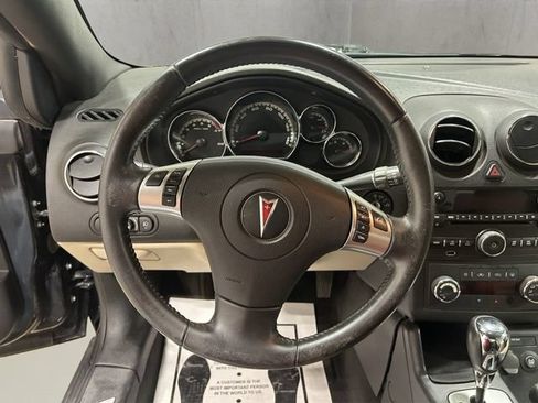 Used 2009 Pontiac G6 GT w/ Sport Package 1 FWD image 14
