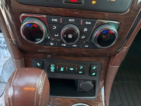 Used 2014 Buick Enclave Leather w/ Trailering Provision Package AWD/4WD image 39