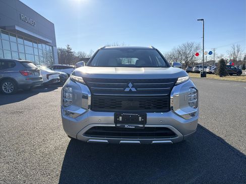Used 2023 Mitsubishi Outlander SEL 40th Anniversary image 2