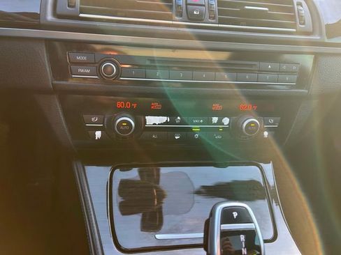 Used 2011 BMW 550i 550i image 11