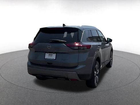 Used 2026 Nissan Rogue SL AWD/4WD image 14