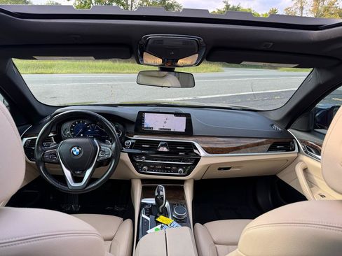 Used 2017 BMW 530i RWD image 38