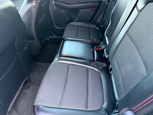 Certified 2025 Ford Escape ST-Line Select AWD/4WD image 18