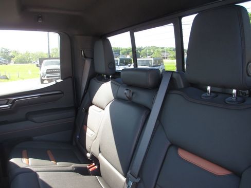 New 2026 GMC Sierra 1500 AT4 w/ AT4 Premium Package AWD/4WD image 14