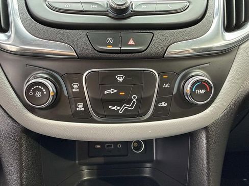 Used 2024 Chevrolet Equinox LS w/ Midnight Edition image 22