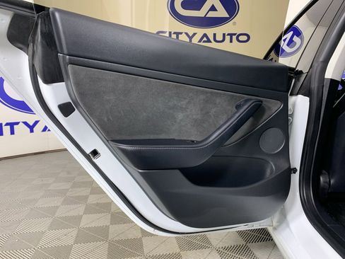 Used 2022 Tesla Model 3 Performance image 21