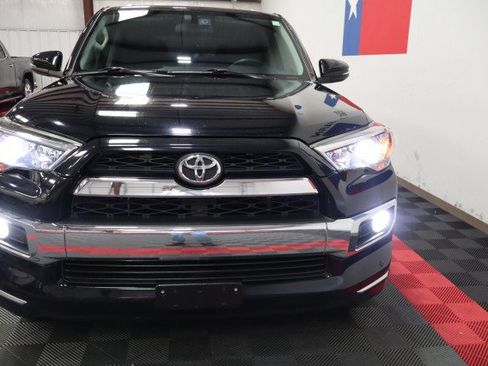 Used 2019 Toyota 4Runner Limited AWD/4WD image 23