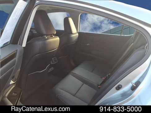 Certified 2023 Lexus ES 350 w/ Premium Package image 17