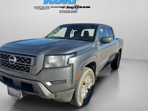 Used 2022 Nissan Frontier SV image 1