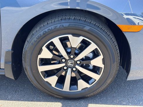 New 2026 Honda Odyssey EX-L image 10