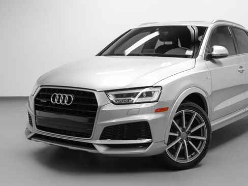 Used 2018 Audi Q3 2.0T Premium Plus w/ Premium Plus Package AWD/4WD image 7