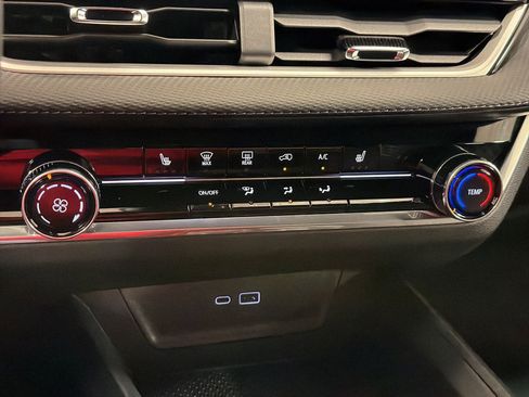 New 2026 Chevrolet Equinox LT w/ Safety and Technology Package FWD image 25