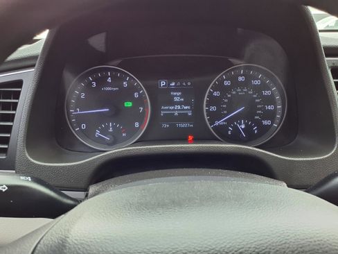 Used 2018 Hyundai Elantra SEL image 13