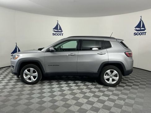 Used 2019 Jeep Compass Latitude AWD/4WD image 4