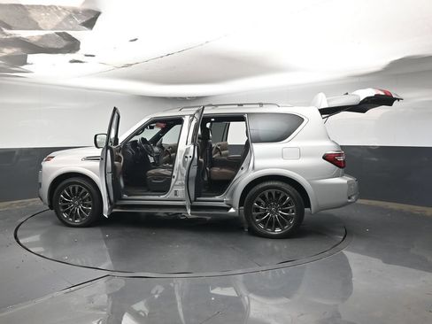 Used 2023 Nissan Armada Platinum w/ Captain's Chairs Package RWD image 53
