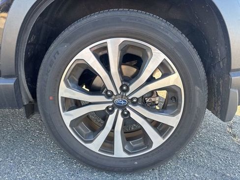 Used 2021 Subaru Forester Limited image 17