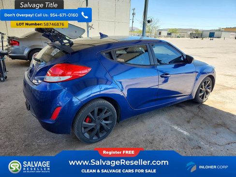 Used 2017 Hyundai Veloster FWD image 4