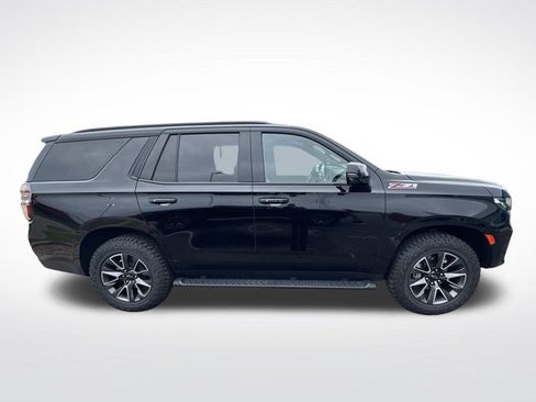 Used 2022 Chevrolet Tahoe Z71 w/ Z71 Off-Road Package AWD/4WD image 3