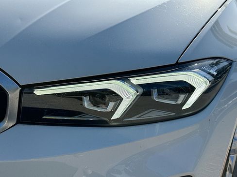 Used 2023 BMW 330i Sedan image 36