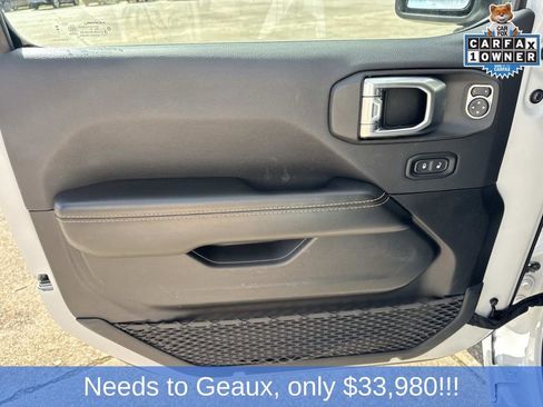 Used 2024 Jeep Wrangler Sahara image 38