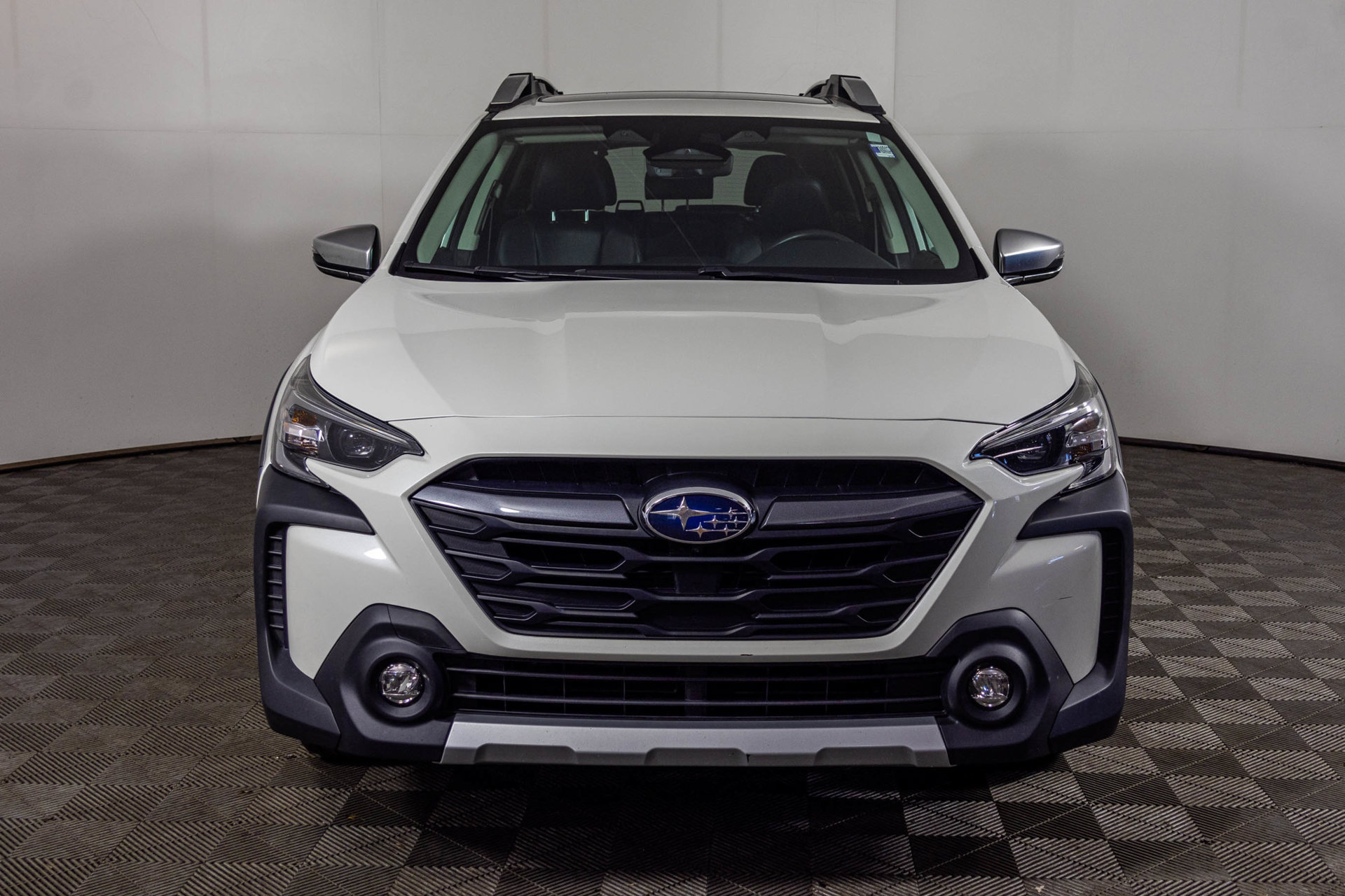 Used 2024 Subaru Outback Touring XT AWD/4WD image 17