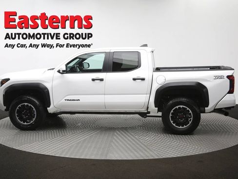 Used 2024 Toyota Tacoma TRD Off-Road AWD/4WD image 59
