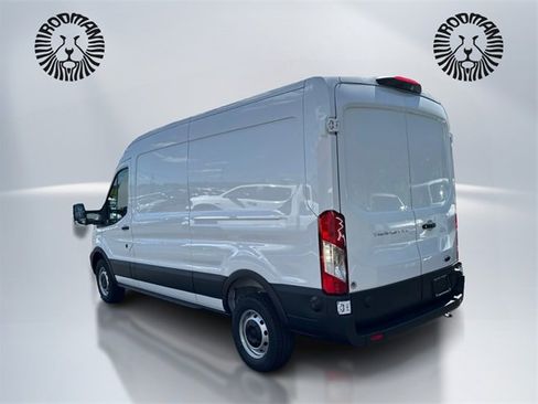 New 2025 Ford Transit 250 148 Medium Roof image 7