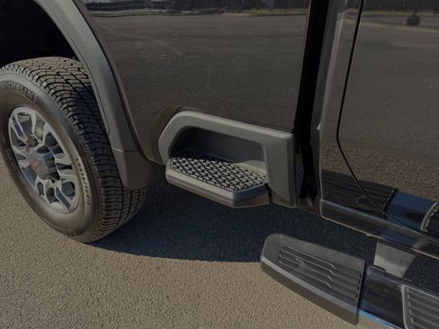 Used 2024 GMC Sierra 3500 SLT image 50