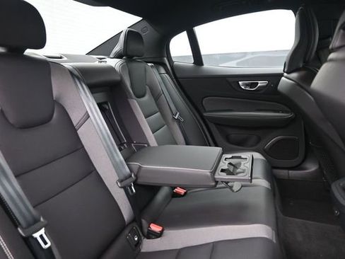 Used 2024 Volvo S60 B5 Plus w/ Climate Package FWD image 12