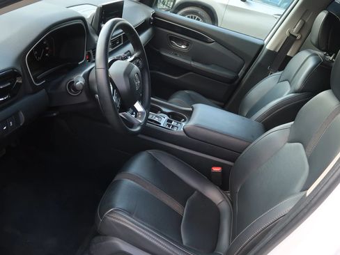 Used 2024 Honda Pilot EX-L image 16