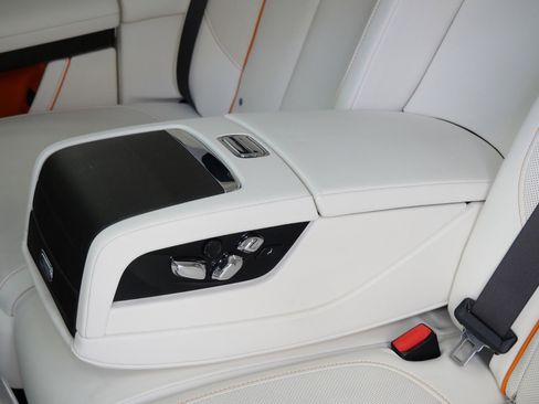 Used 2022 Rolls-Royce Ghost w/ Ghost Package AWD/4WD image 33