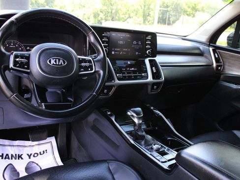 Used 2021 Kia Sorento EX w/ Panoramic Sunroof Package AWD/4WD image 24
