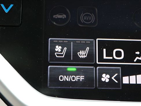 Used 2024 Subaru Ascent Touring w/ Popular Package #2 AWD/4WD image 28