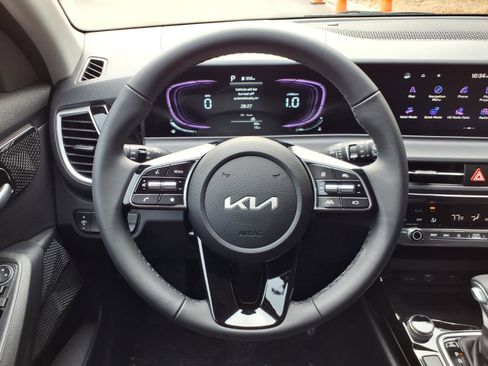 New 2026 Kia Seltos S image 7