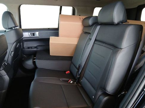 New 2026 Hyundai Santa Fe Limited AWD/4WD image 13