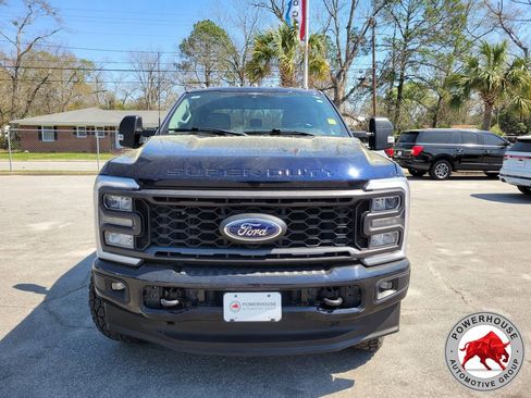 Used 2023 Ford F250 XLT w/ XLT Premium Package image 9